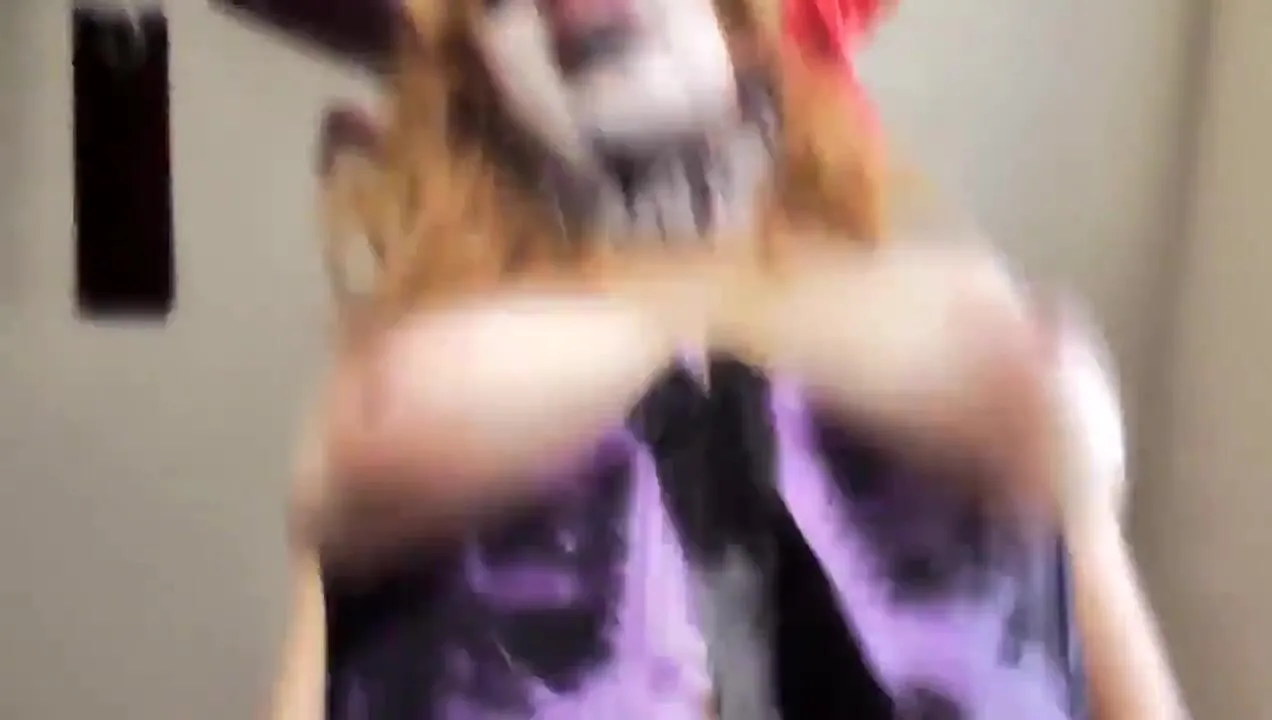 kitzi - clown wants you