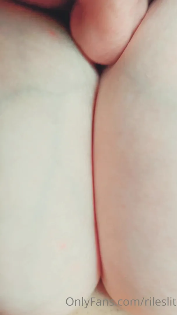Rileslit - titfuck blowjob