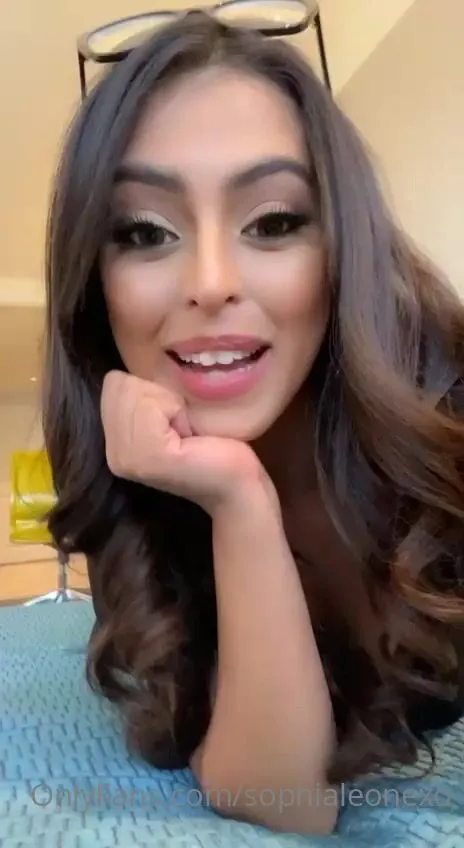 sophialeonexo on set again today been staying busy xxx onlyfans porn videos