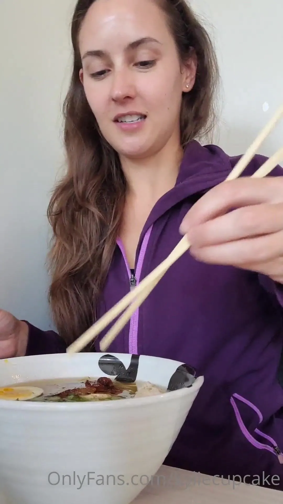 kyliecupcake i went to a ramen place after my massage which is why i have a crazy line on my for xxx onlyfans porn videos