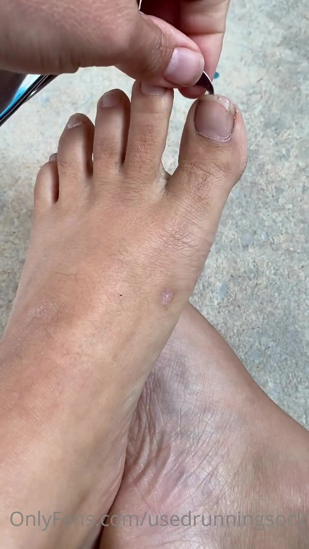 usedrunningsock my feet needed a little clean & clip. here it is for you to enjoy. xxx onlyfans porn videos