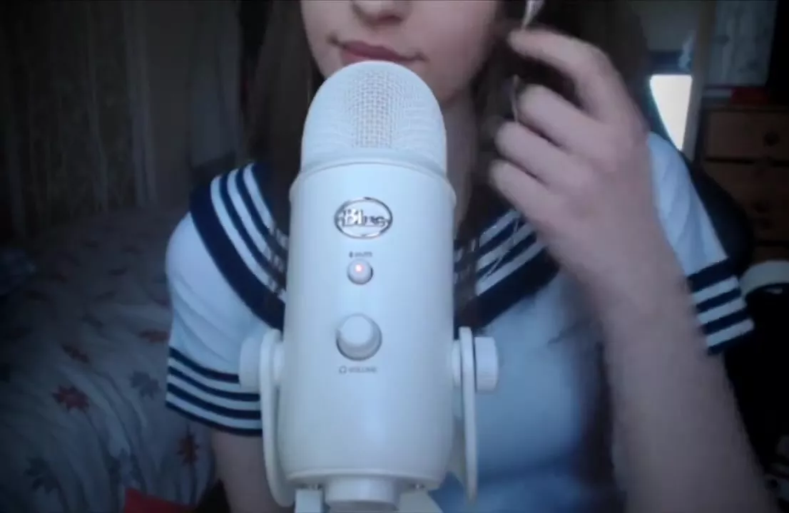 ASMR UP-CLOSE SUCKING KISSING LICKING Premium Free ManyVids & Webcam Porn Videos