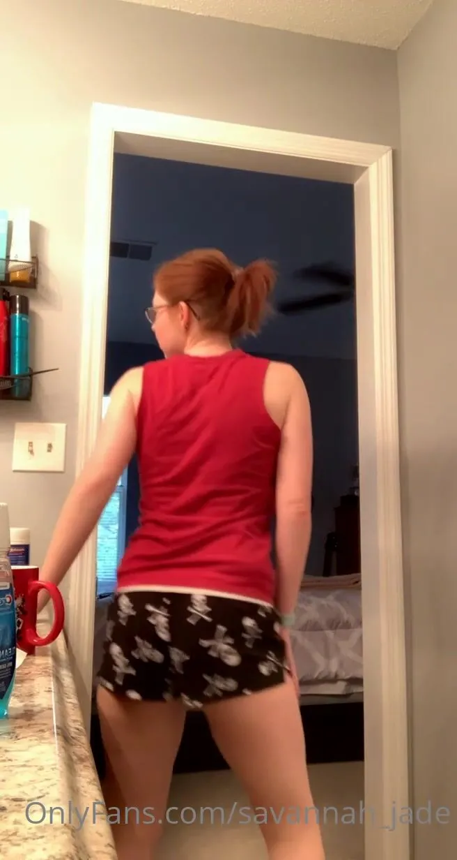 savannah jade y all have seen what i do in the kitchen. watch me make some saturday morning housework xxx onlyfans porn videos