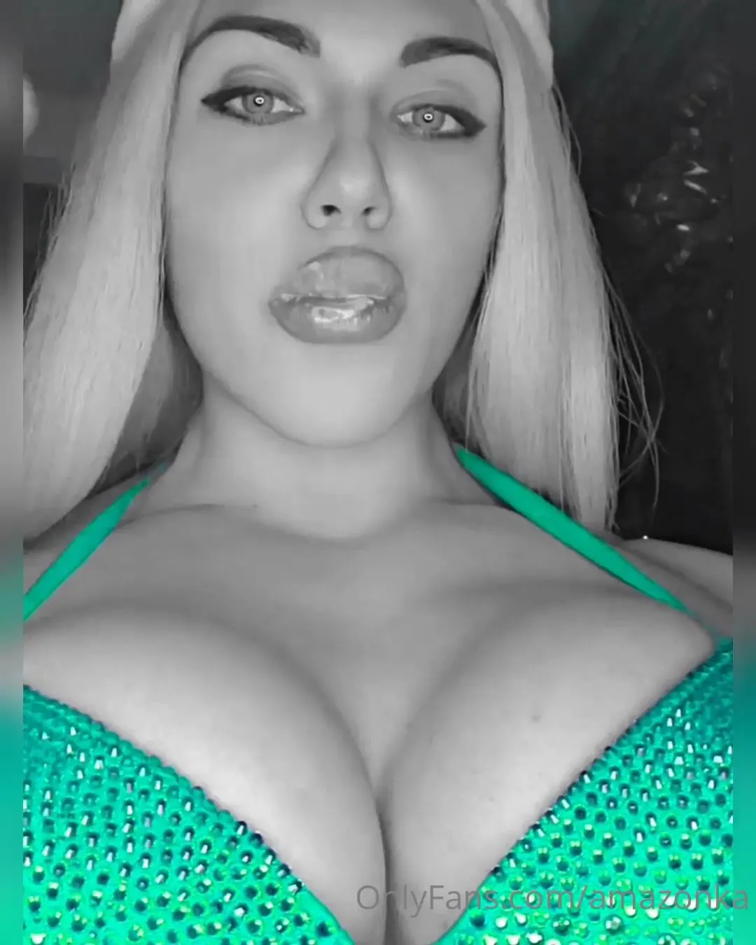 amazonka tease w/ ice cream xxx onlyfans porn videos
