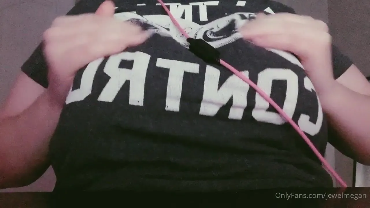 jewelmegan love doing this in between games dropping these here i ll be back soon taking more pics xxx onlyfans porn videos
