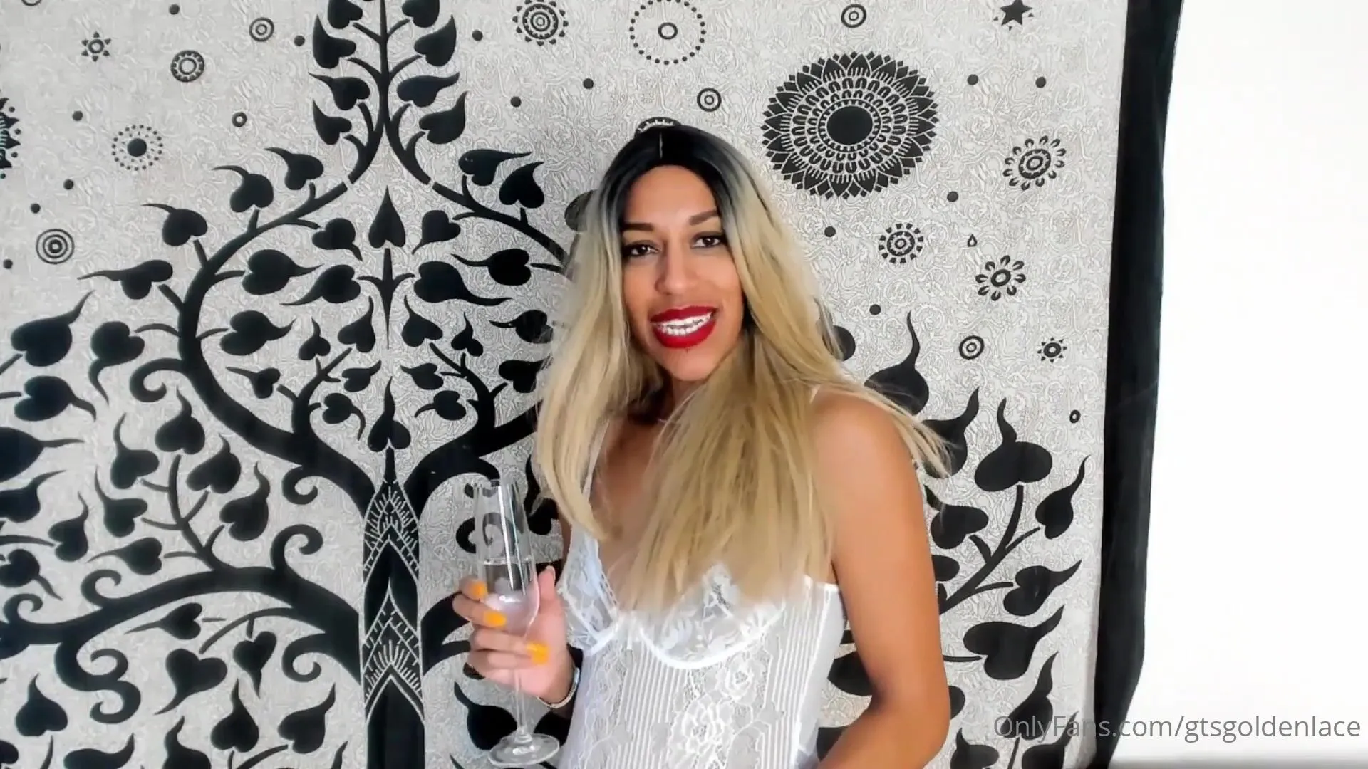 Gtsgoldenlace Poor Old Goldenlace Has Tried Everything To Grow Big Natural Breasts xxx onlyfans porn videos