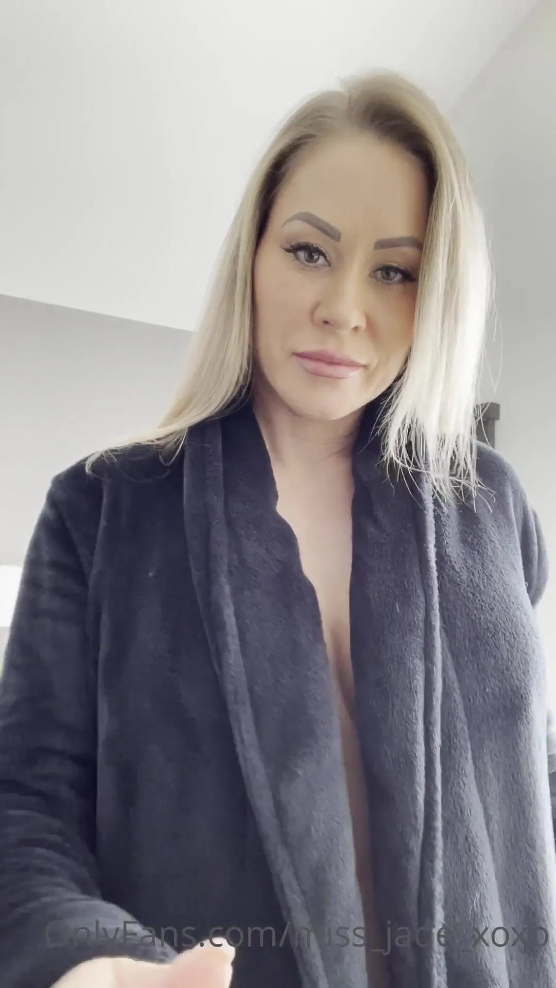 miss jade xoxo good morning carry over from yesterday s tittie day xxx onlyfans porn videos