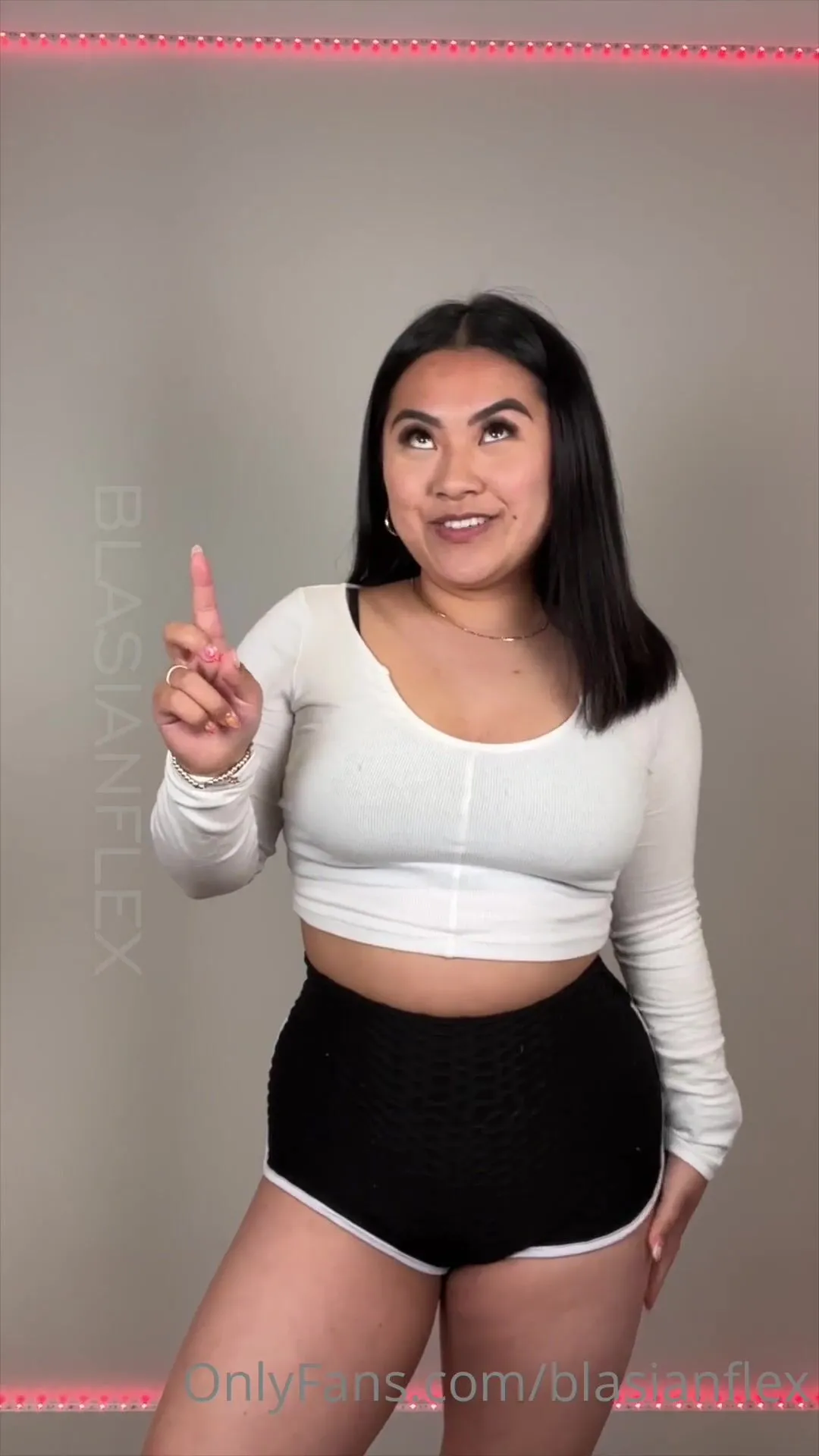 blasianflexnina which tiktok booty shorts are you favourite xxx onlyfans porn videos