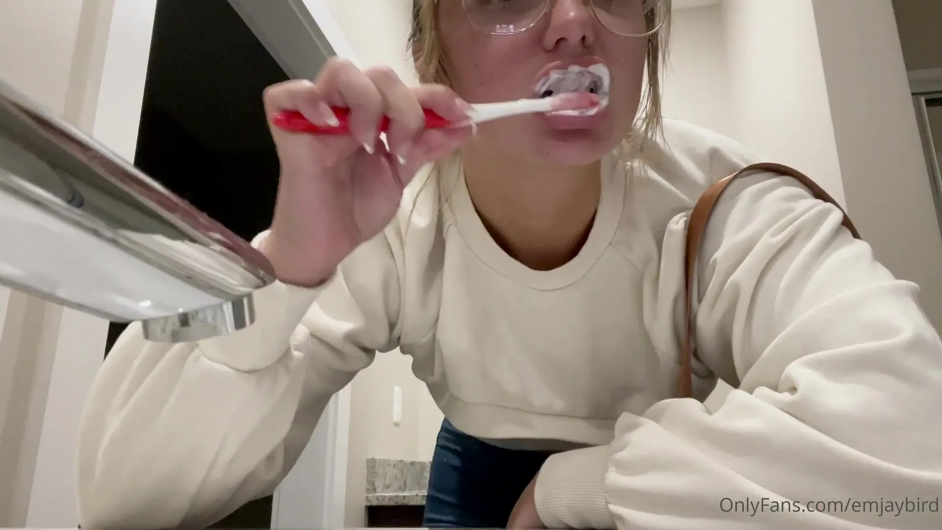 emjaybird felt lonely this morning & wanted to get ready w/ you guys a little xxx onlyfans porn videos