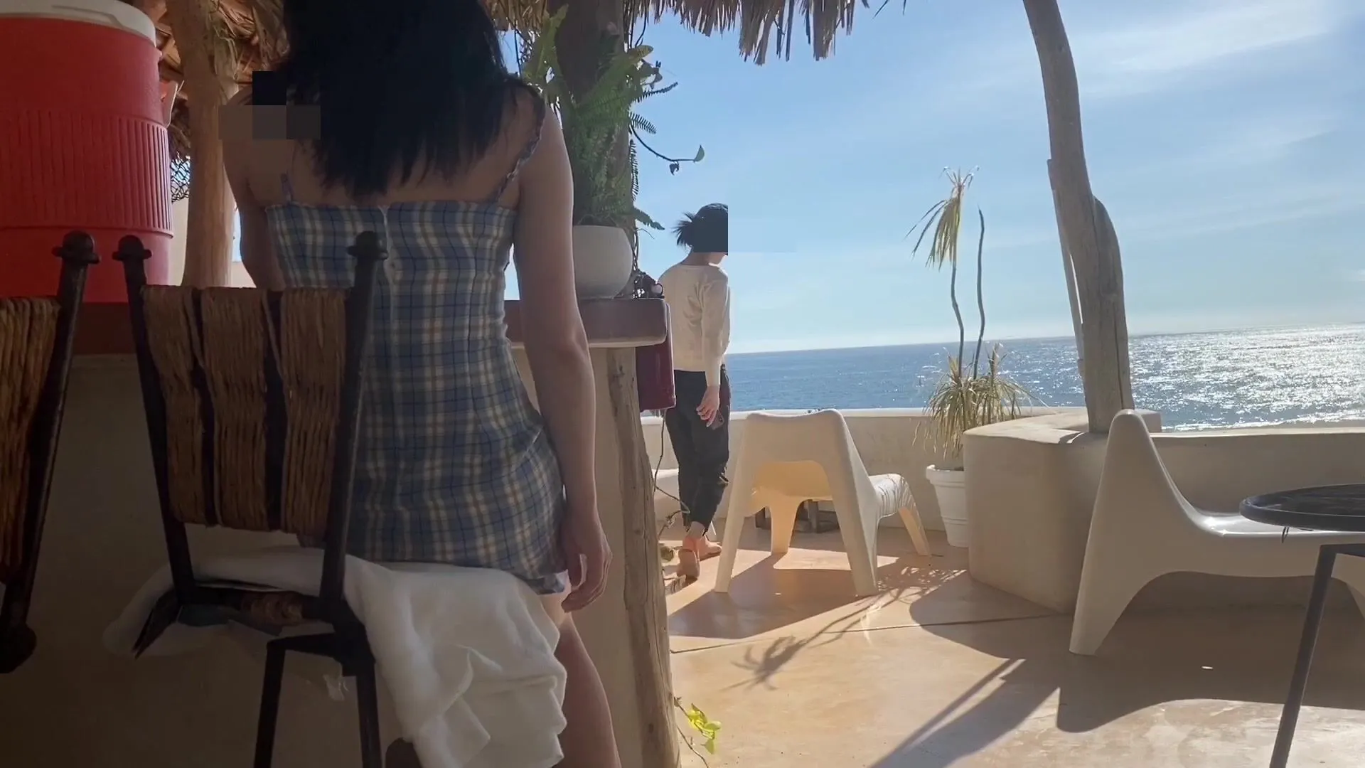 HongKongKitten Busted Squirting At Public Beach Bar
