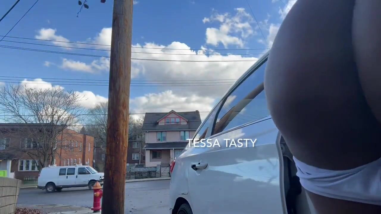 Anal Plugging In The Convenience Store Parking Lot -Tessa Tasty(PREVIEW)