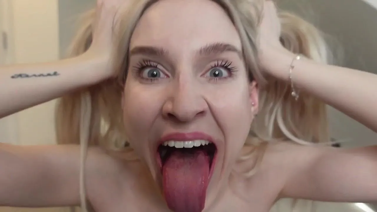 Dirty whore Sofie Skye Wants your cum