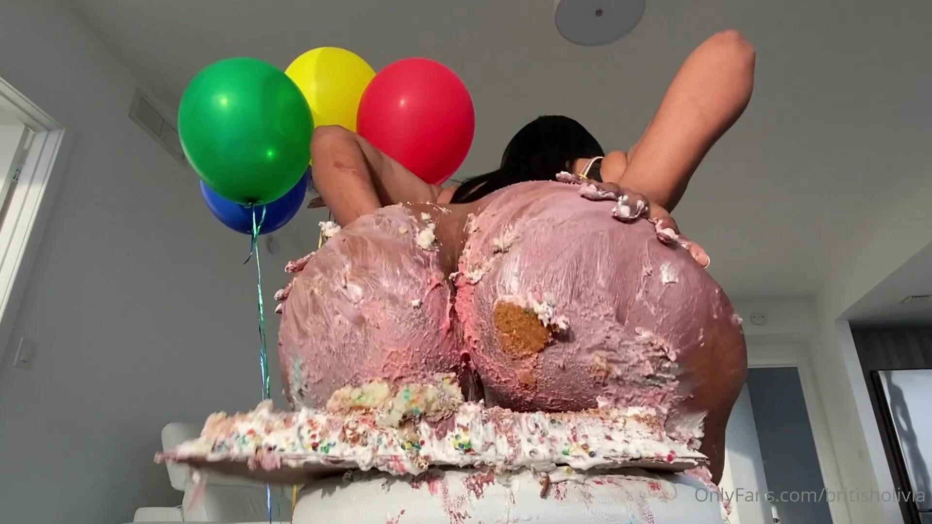 britisholivia smashing cake w/ this cake having such a wonderful birthday today xxx onlyfans porn videos
