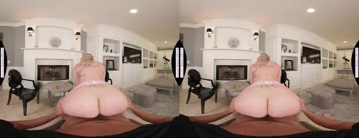 Hotasshollywood VR step mom