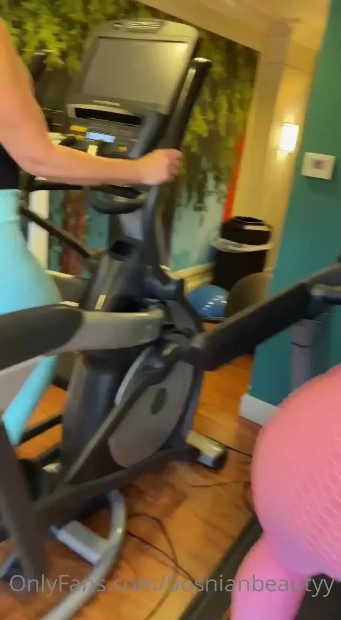 bosnianbeautyy things got very heated after the gym if you didn t get the rest tip this post 25 xxx onlyfans porn videos