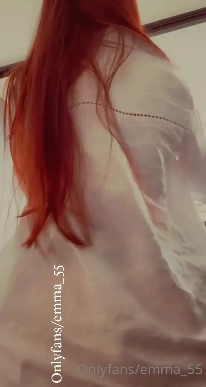 emma_55 uncovering my booty and teasing you in doggy style (without panties) in the full video xxx onlyfans porn videos