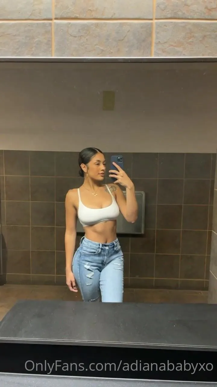 adianababyxo do you like my outfit swipe xxx onlyfans porn videos