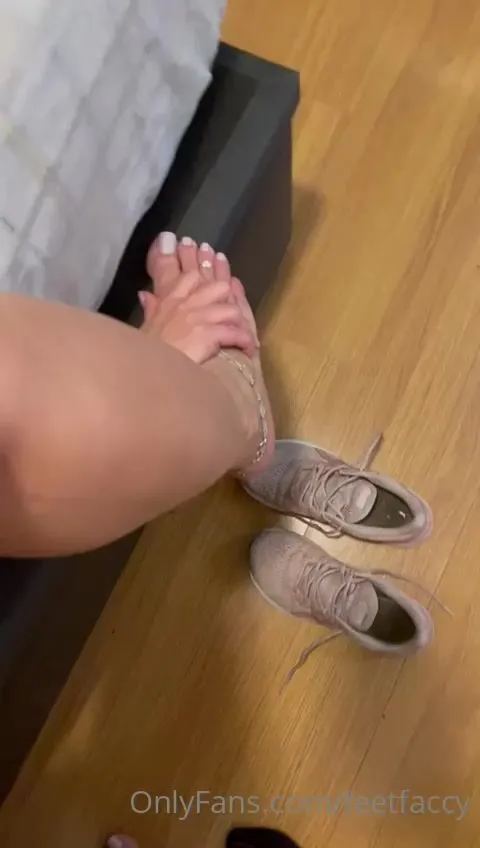 feetfaccy my personal having sex with me just arrived from the gym with foot odor xxx onlyfans porn videos