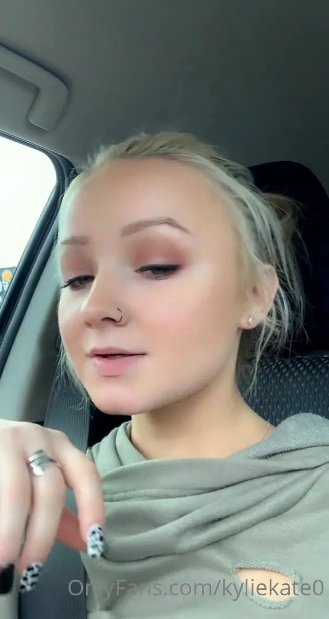 kyliekate69 at the mall tip if you want me to take my panties off xxx onlyfans porn videos