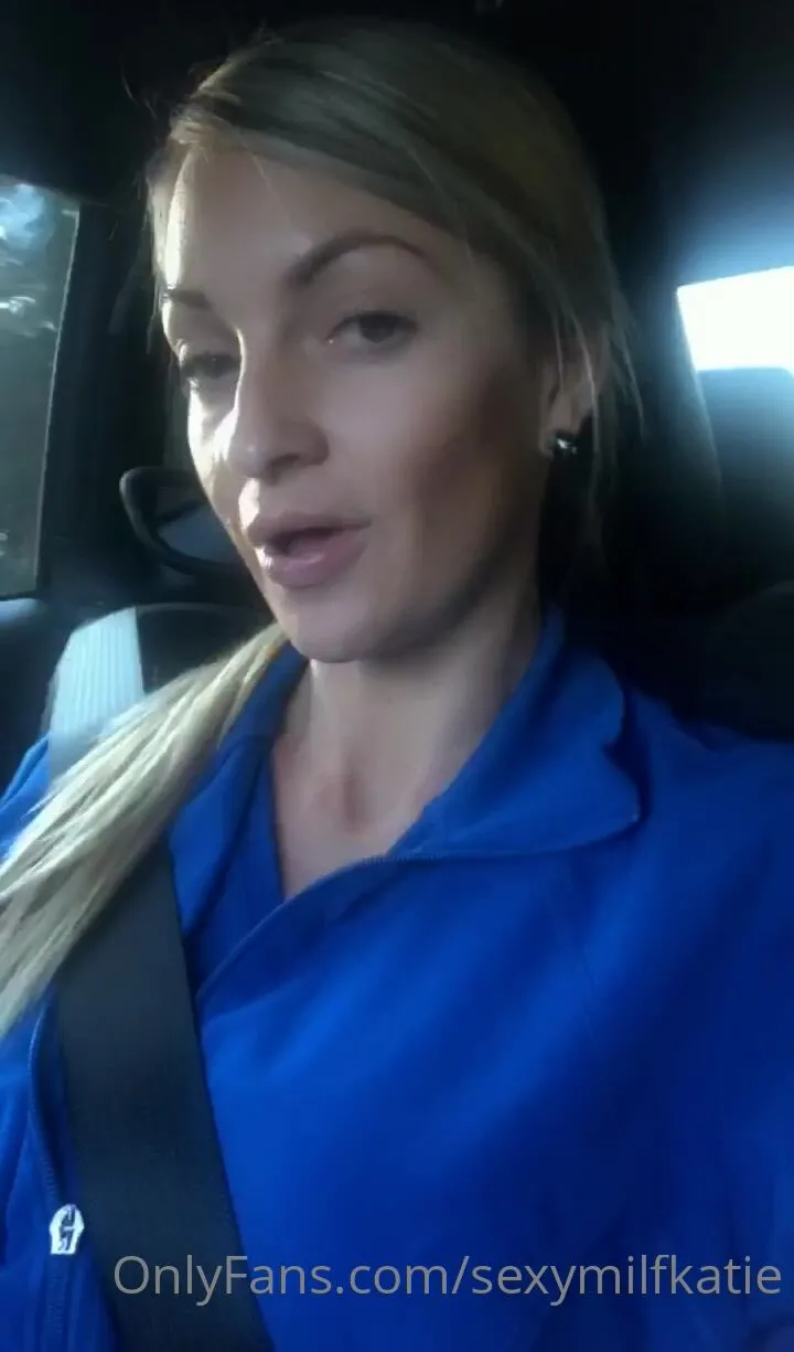 sexymomkatie check your messages for some naughty pics xxx onlyfans porn videos