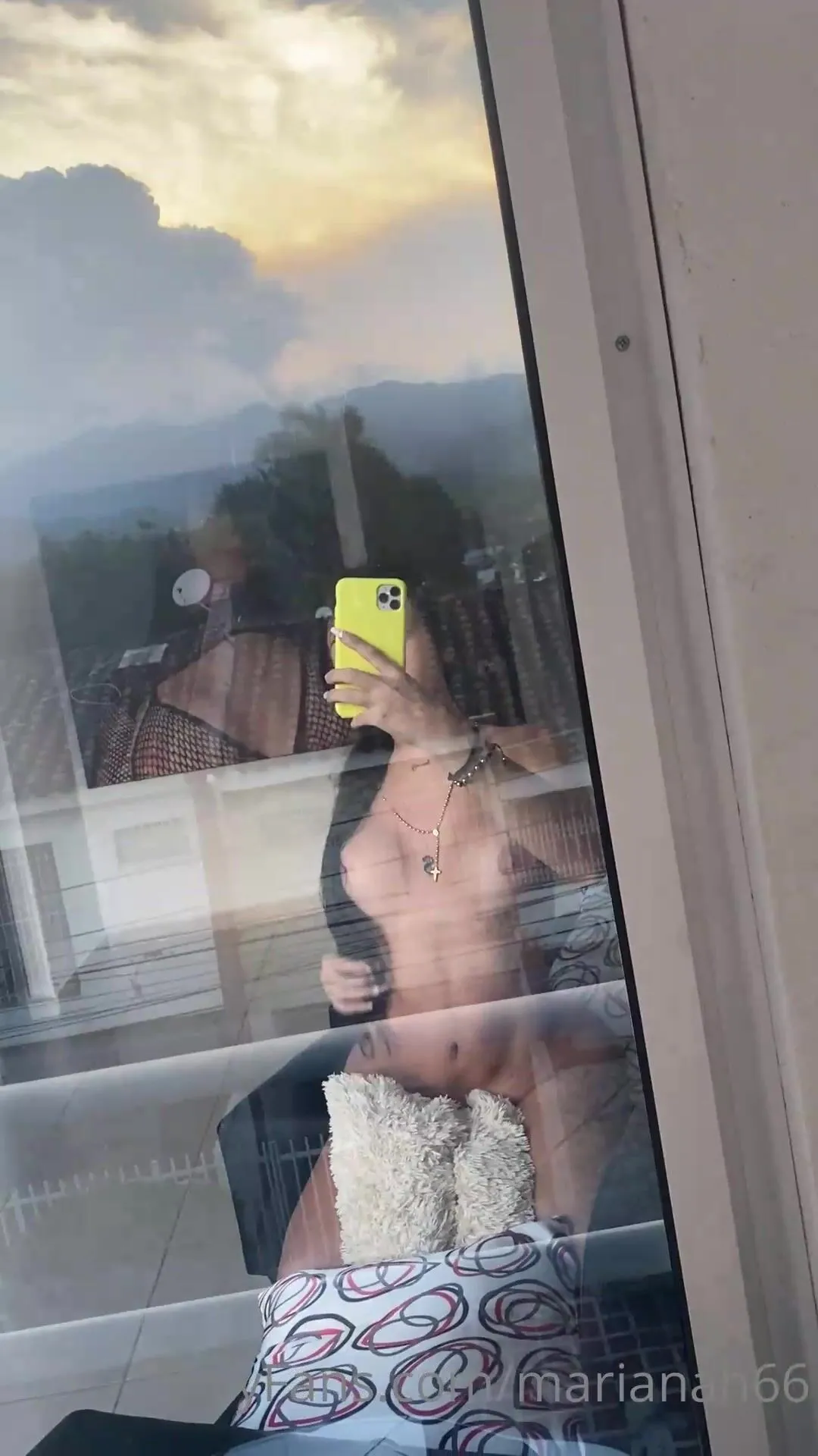 marianah66 chicos les gustaría ser mis vecinos observarme por ventana xxx onlyfans porn videos