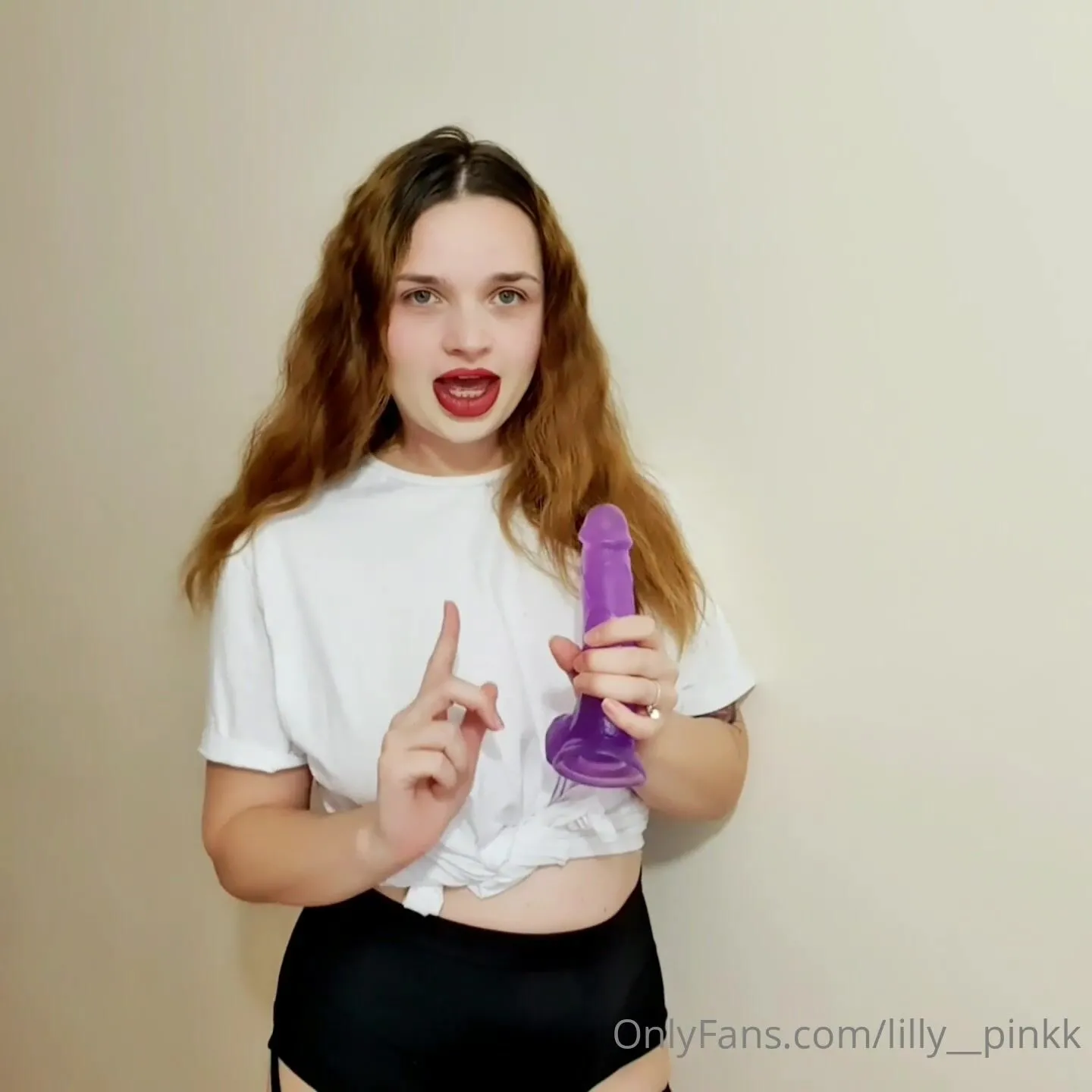 lillypinkk so joi was the most voted for option heres some joi lilly gives her naughty pe teacher xxx onlyfans porn videos