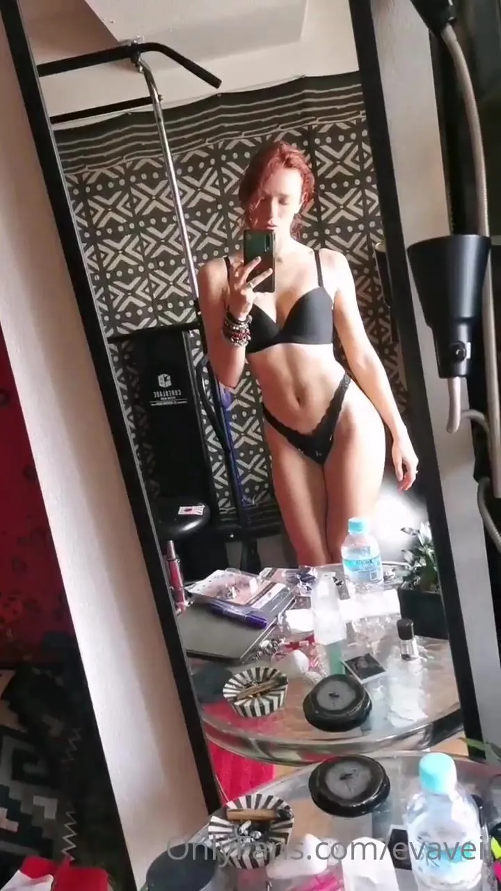 evaveil xxx onlyfans porn videos