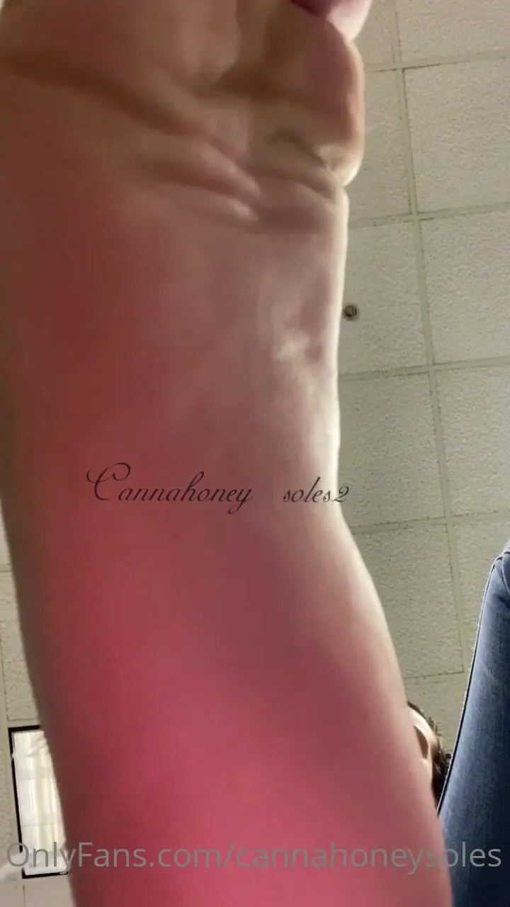 cannahoneysoles i want to play with you i won t hurt you xxx onlyfans porn videos