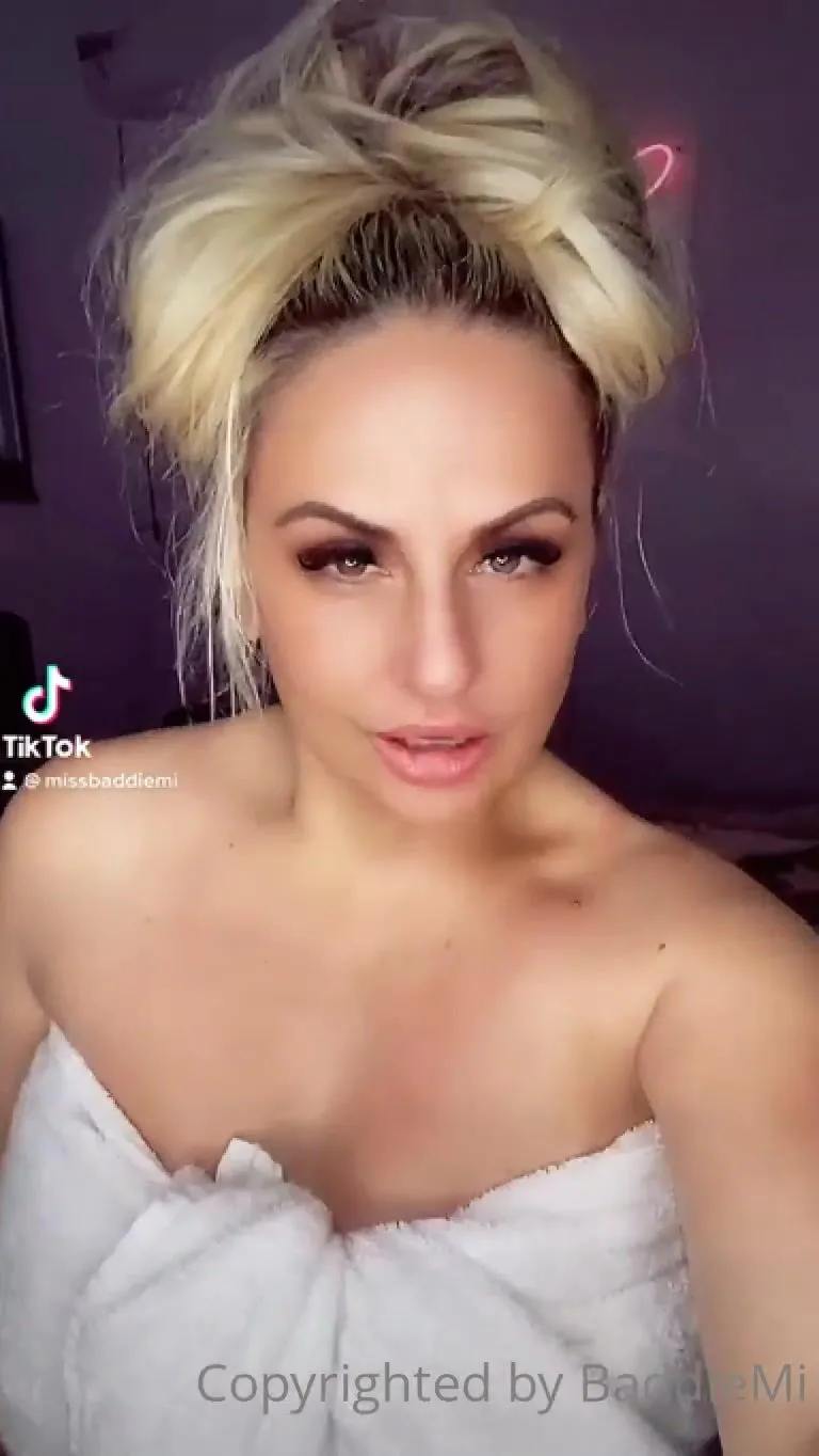 Baddiemi waiting for you xxx onlyfans porn videos