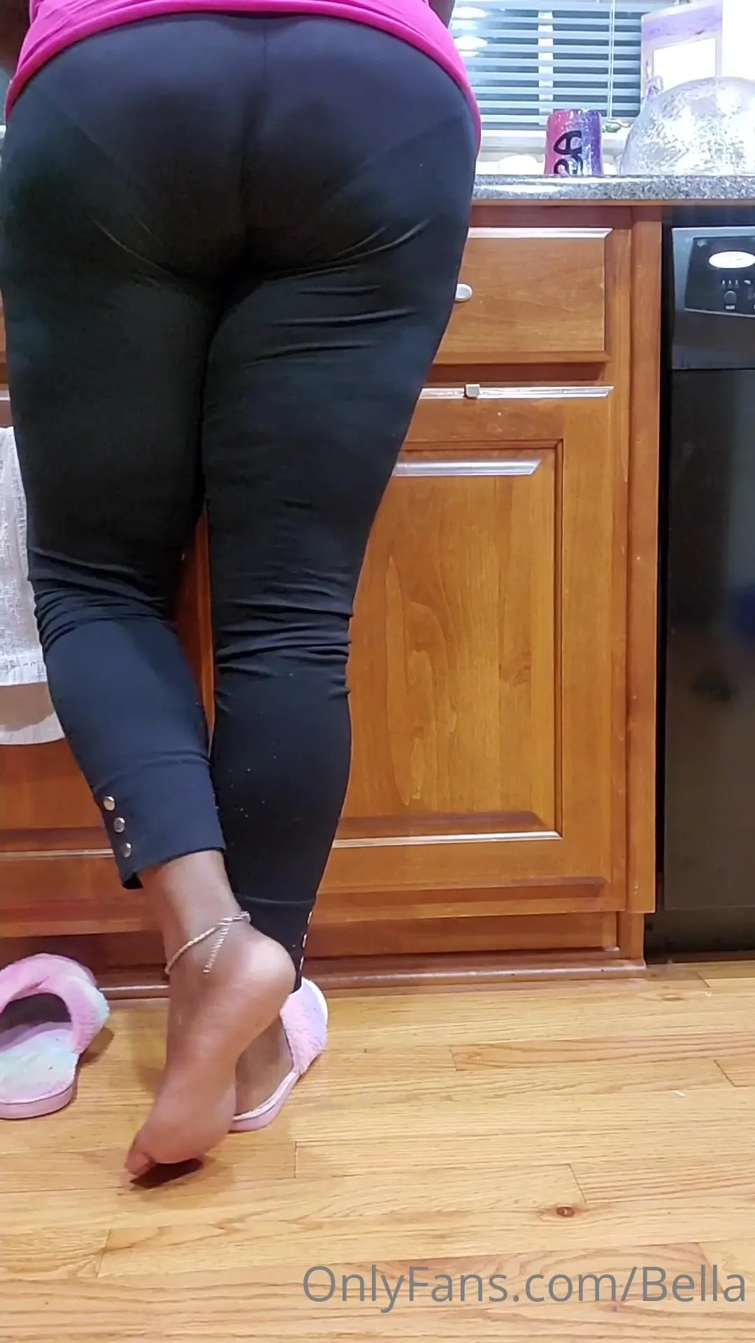 arabellaseroticpoetry would you rub my feet after i ve been in the kitchen for hours xxx onlyfans porn videos