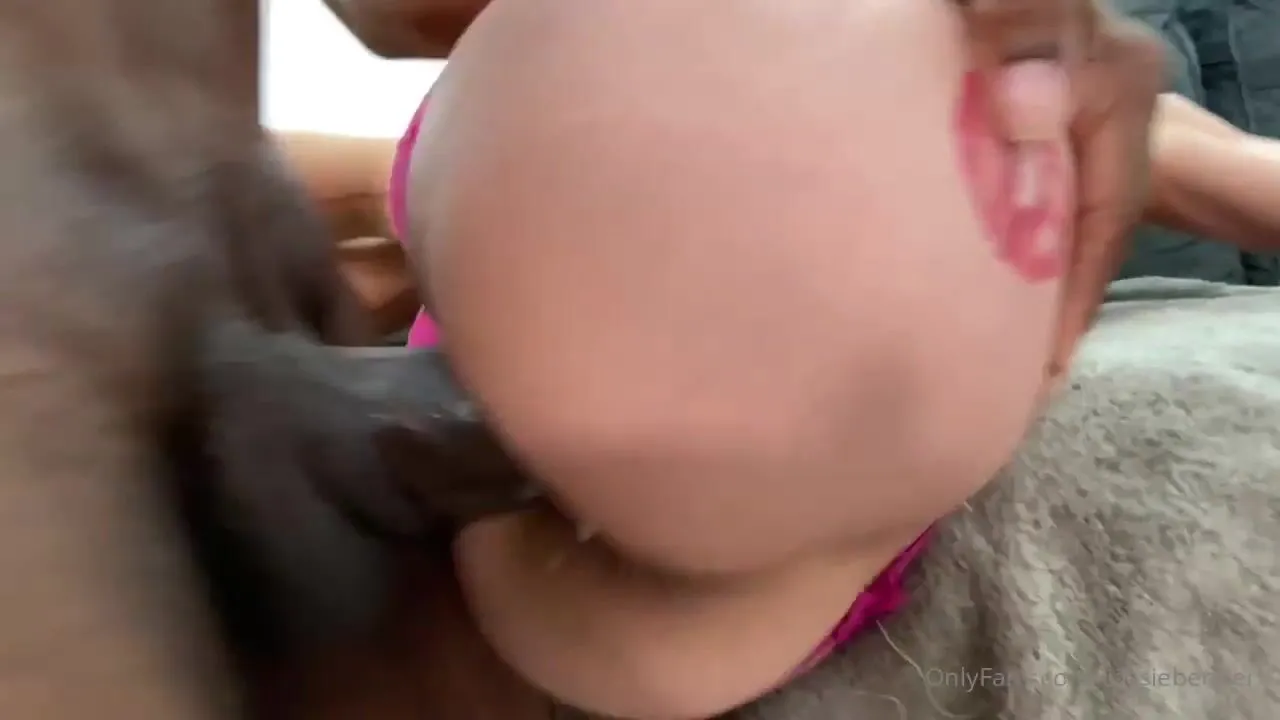 cassiebenderfit part 2 of 3 of me and dreddxxx in his living room xxx onlyfans porn videos