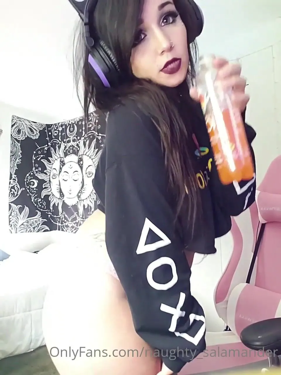 naughty salamander here enjoy xxx onlyfans porn videos