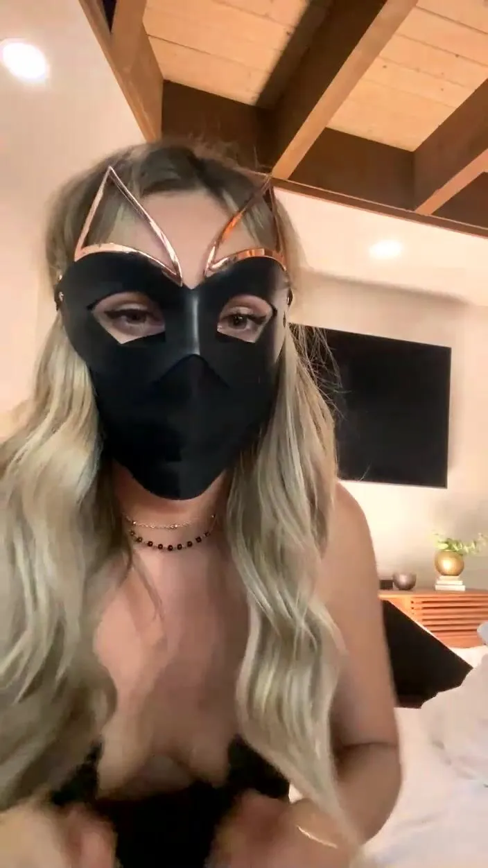erikas feet here s the last lil live i did during the collab for those that missed me chillin xxx onlyfans porn videos