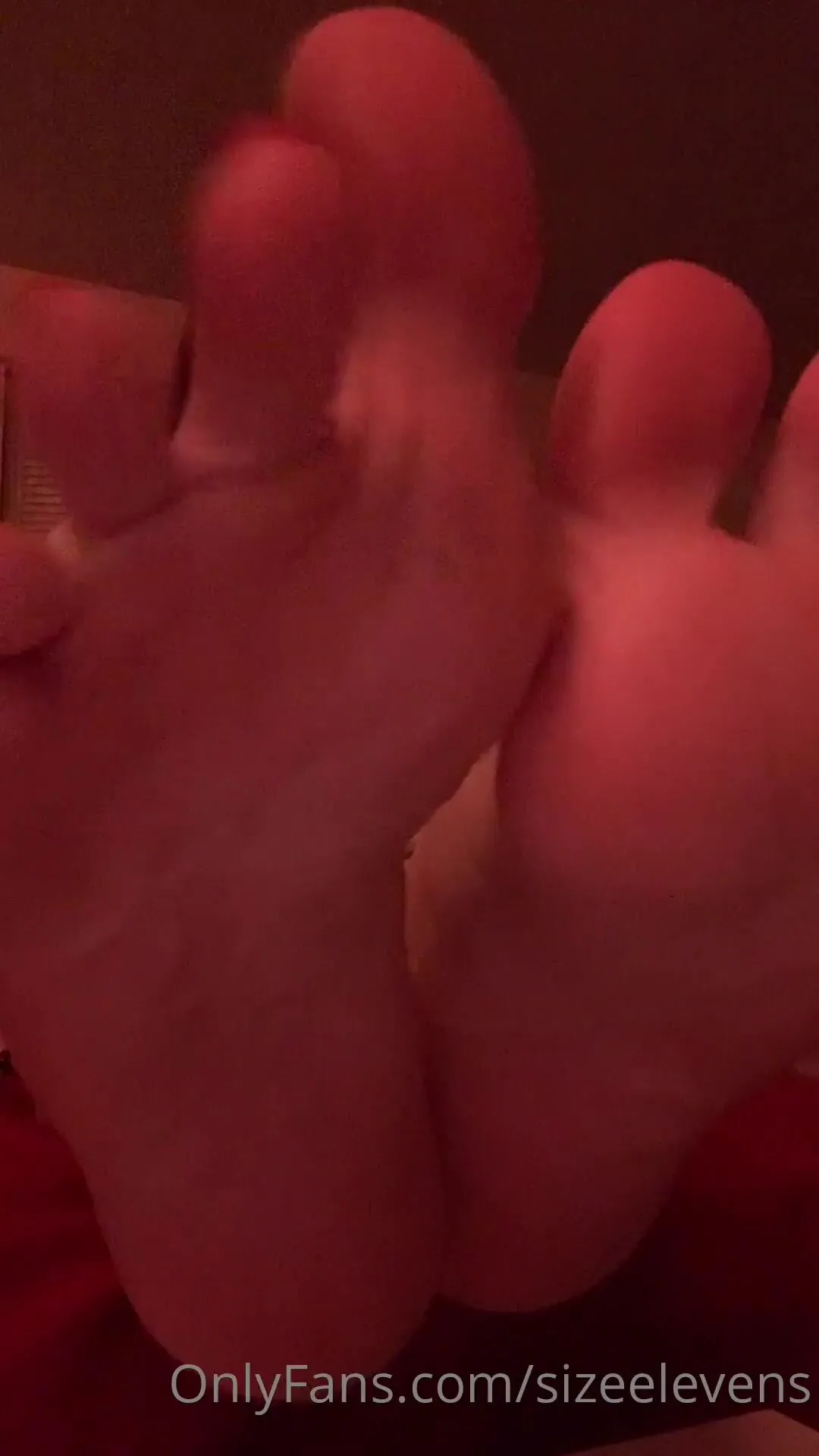sizeelevens toes & soles before bed onlyfans porn video xxx