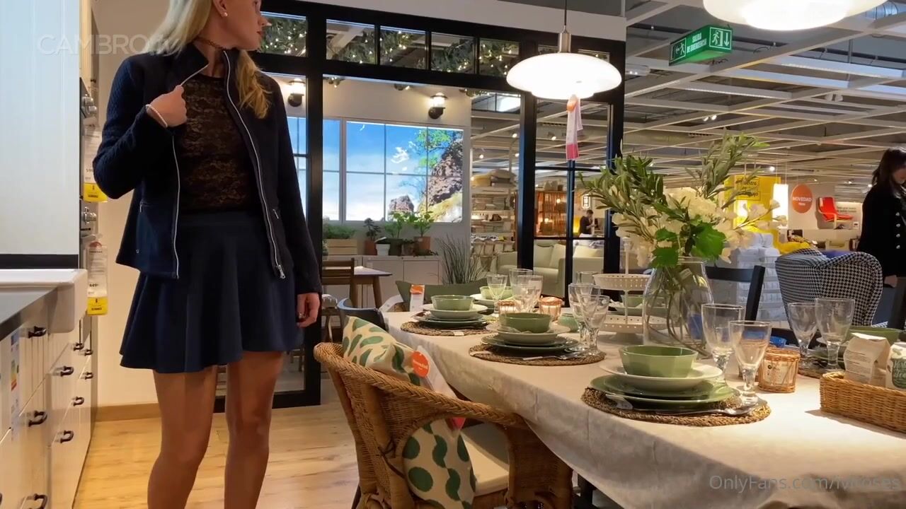 Iviroses flashes herself in Ikea store