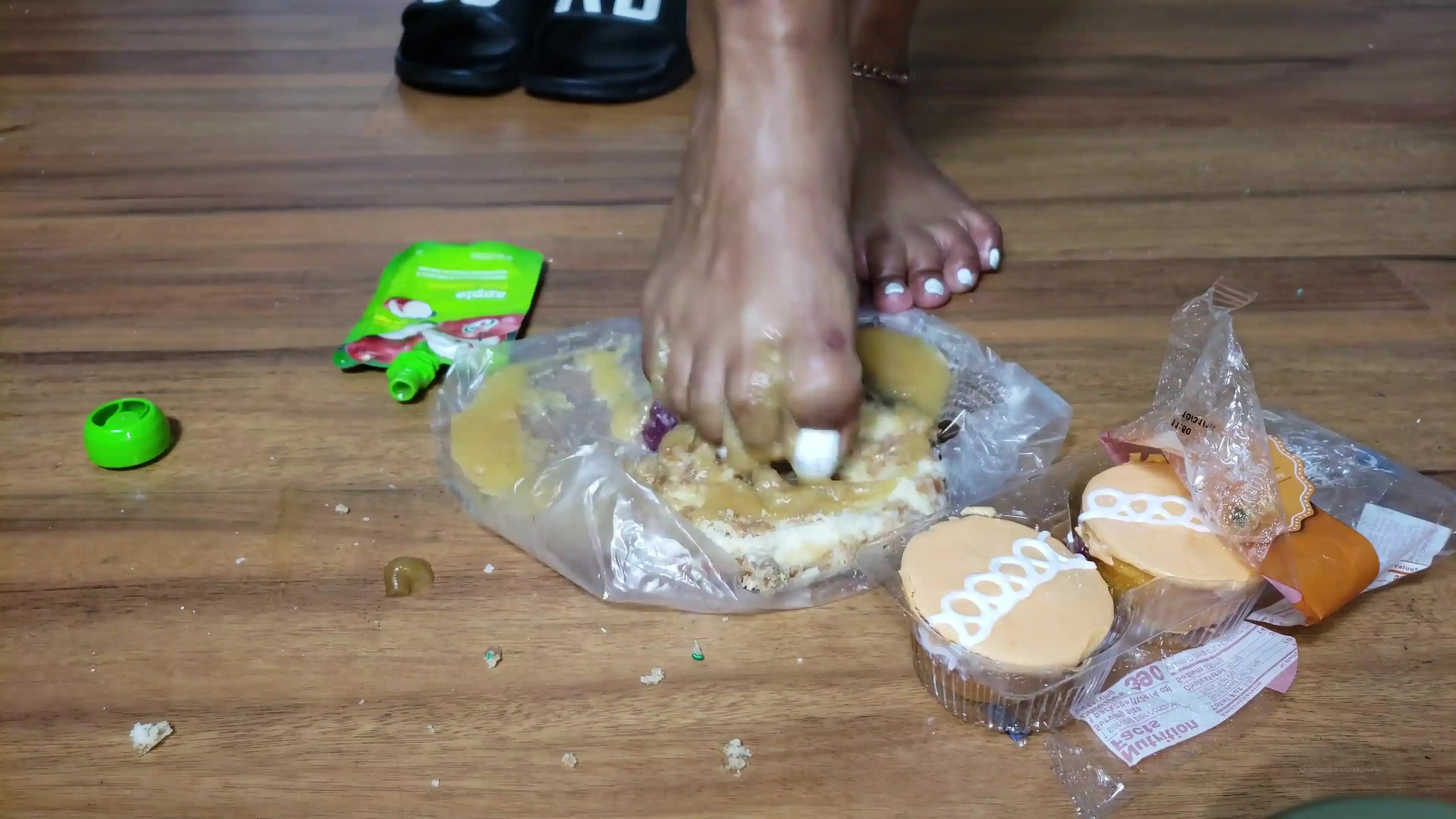thickprsoles food messes onlyfans porn video xxx