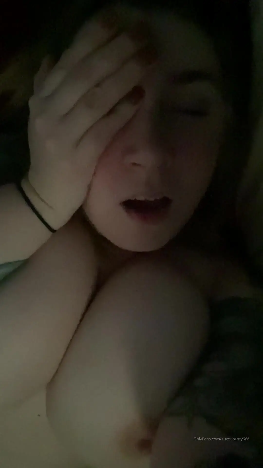 succubusty666 could eat this peach for hours onlyfans porn video xxx