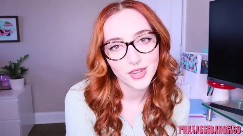 Phatassedangel69 – Secretary’s Seduction