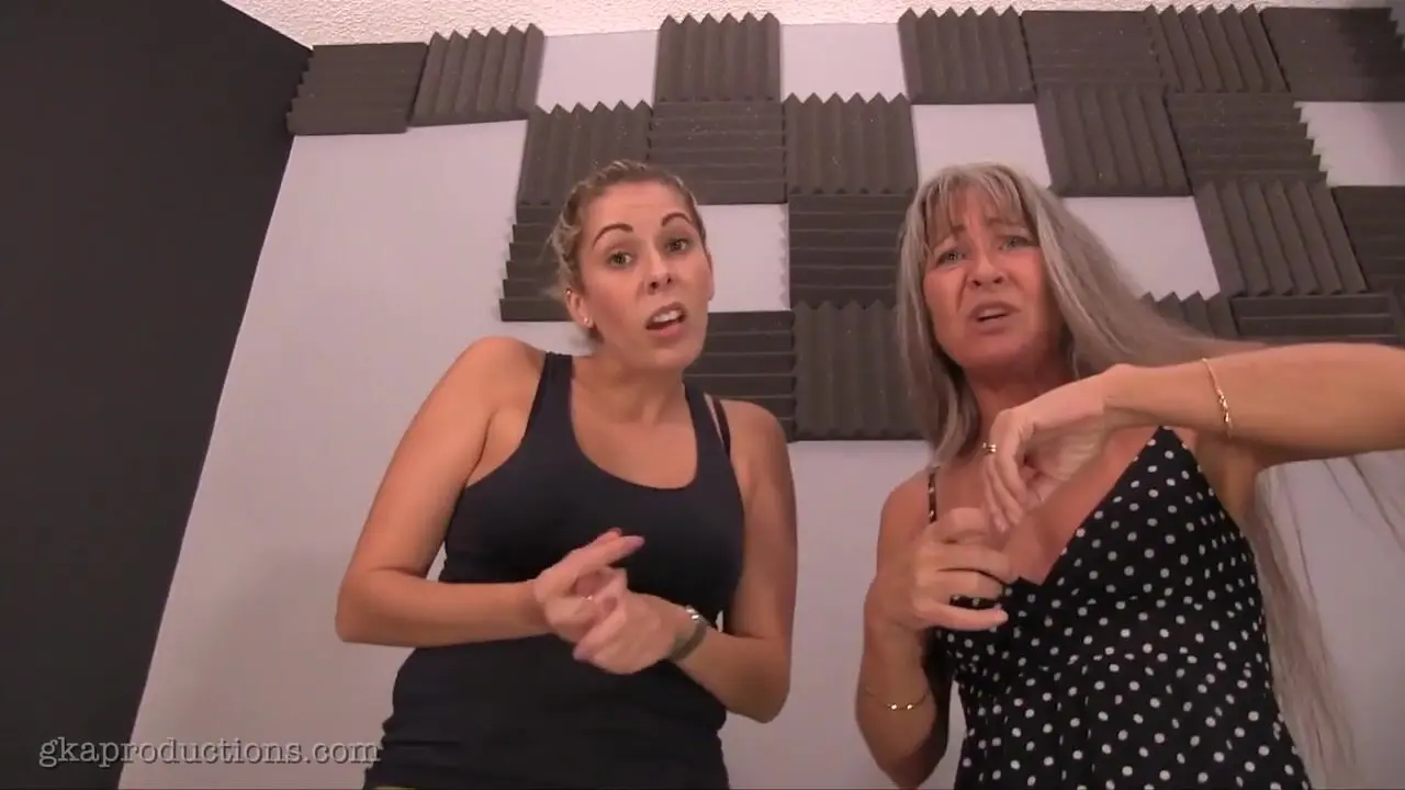 nikki brooks Mom and sister shrinking bro