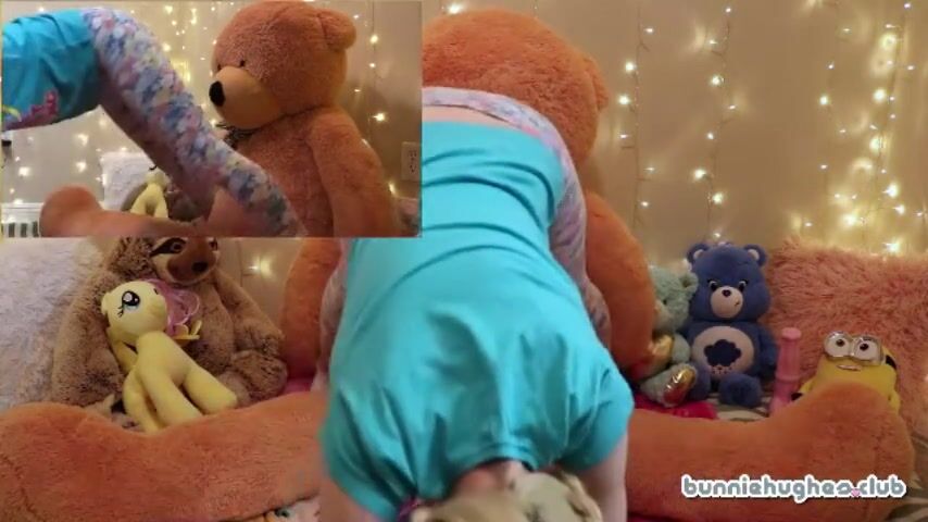 Bunnie Hughes- Daddy Penetrates His Fucktoy in Her Training Bra on Her Special Teddy Bear