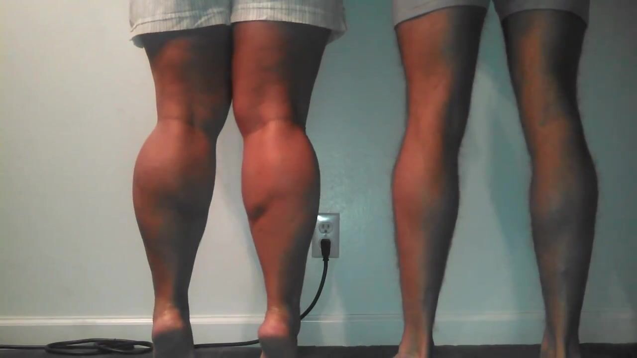 thick girl comparison calves with skinny boy