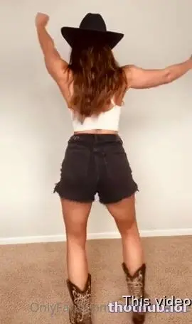 oakleyraeee nude sexy striptease 1