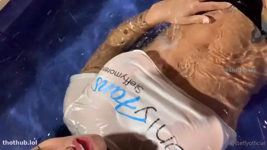 Steffy Moreno Nude Pool Teasing Porn Video