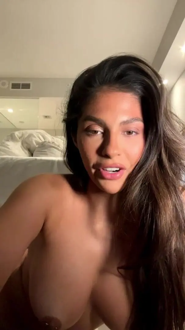 Amanda Trivizas Nude - November Webcam Porn Video