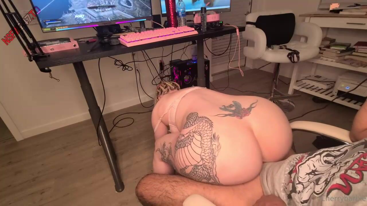 Cherry Barbie Boyfriend Having Sex While Playing Games porn video