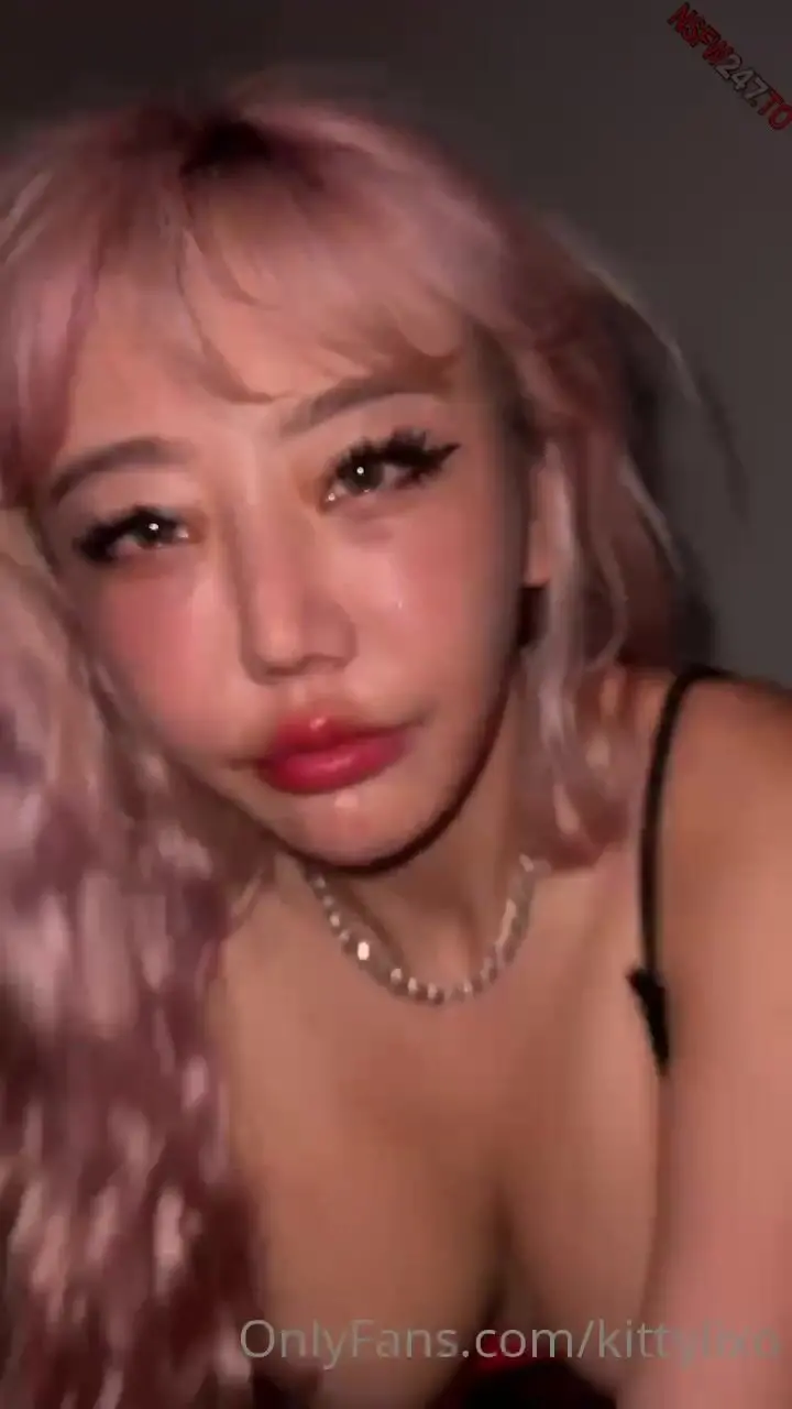 Kitty Lixo sloppy blowjob porn video