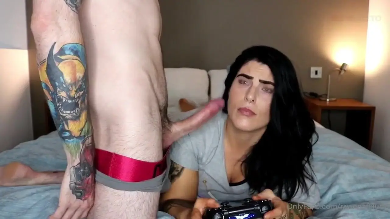 Lucy Loe Gamer Girl Homemade Sextape porn video