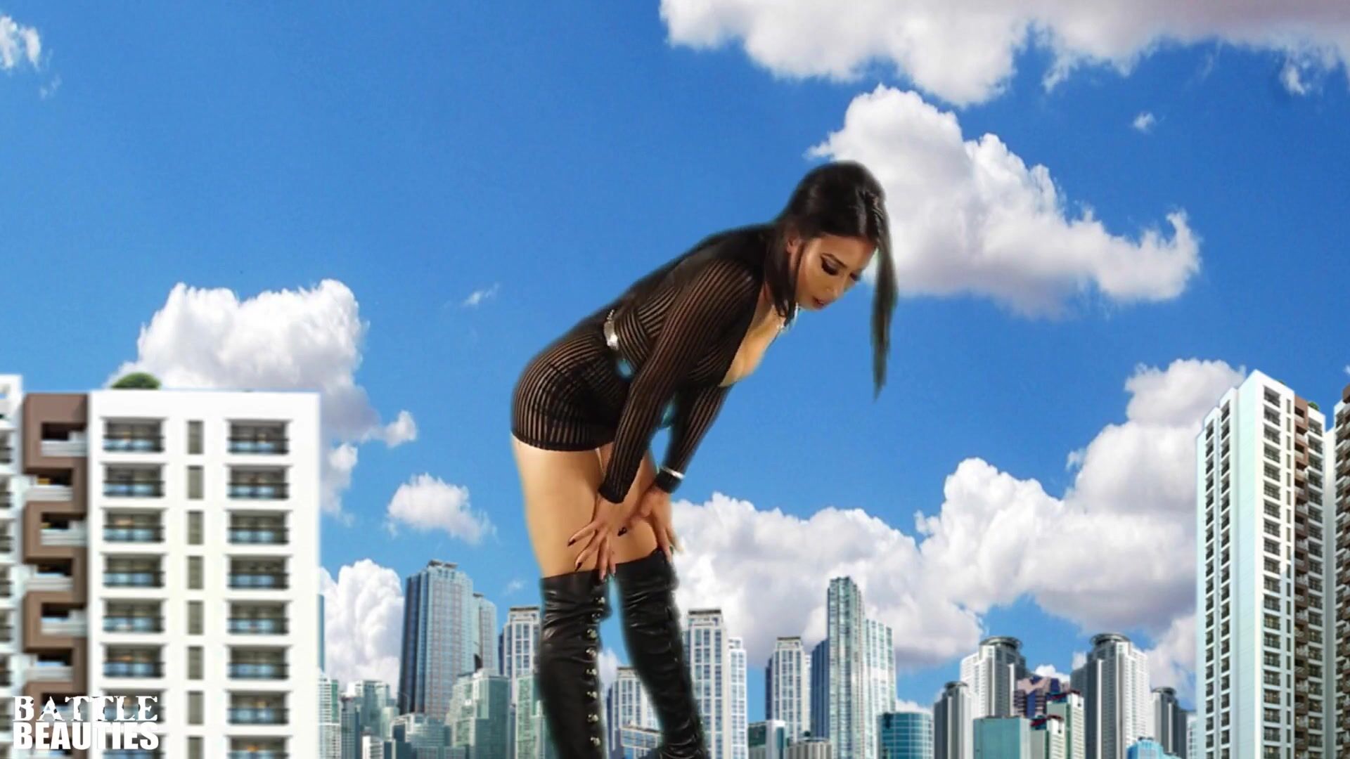 Report Giantess destroys the city