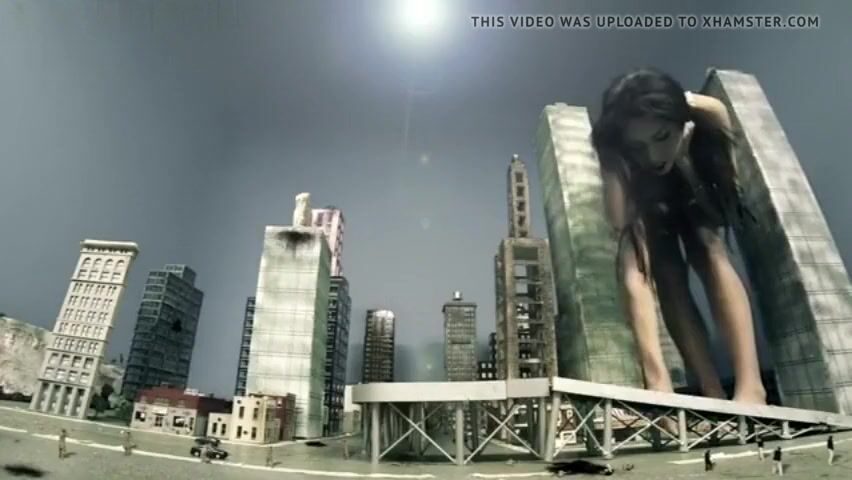 Jasmine - Giantess Growth & City Destruction