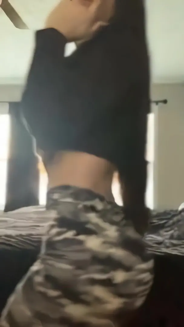 Nickiibaby twerking